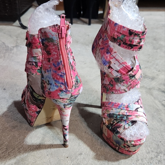 Shoedazzle Pink platform high heel stilettos 7.5 - Picture 2 of 7